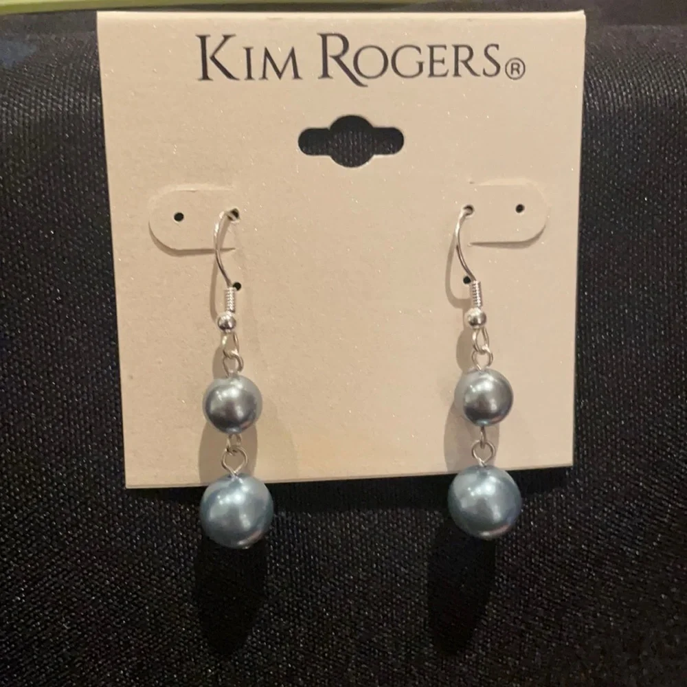 Kim Rogers dangle fashion earrings